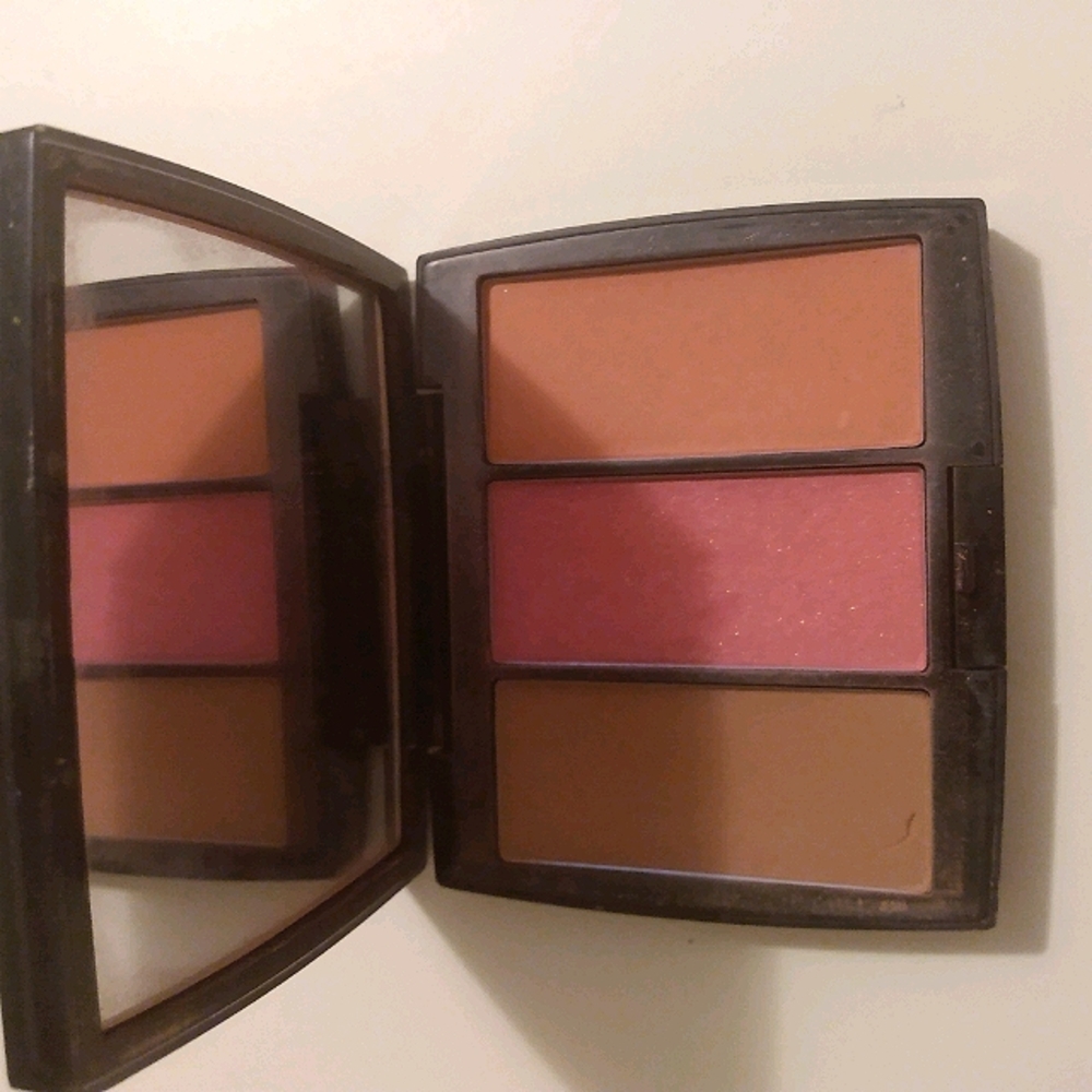 Anastasia Beverly Hills Blush Trio